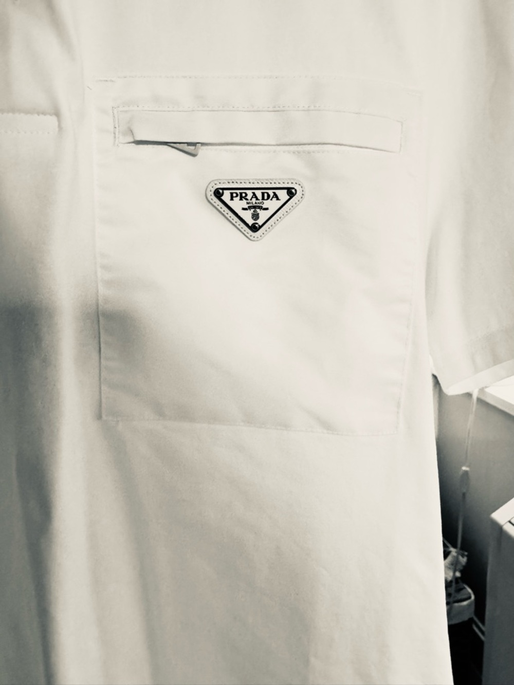 Prada White Short-Sleeve Polo with Chest Pocket and Logo Patch - Picture 3 of 5